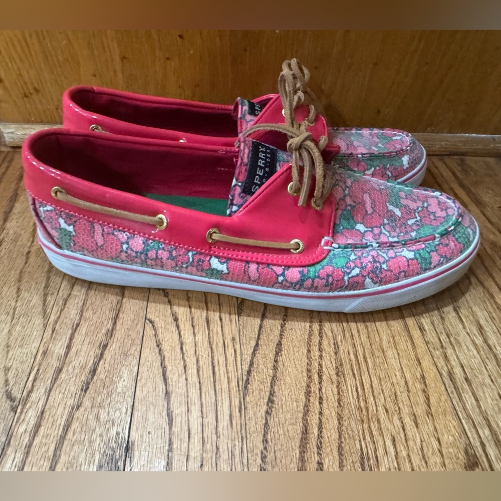 Sperry Pink Floral Sneakers Vibrant Style Size 12